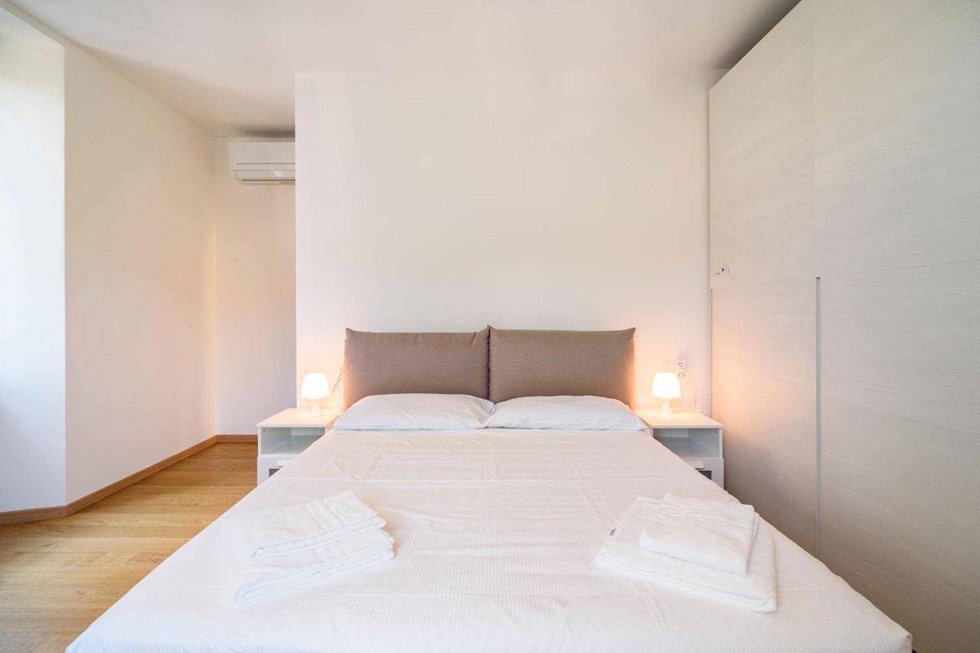 Historical Center - Free Parking And Private Terrace Apartment Como Ngoại thất bức ảnh